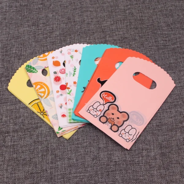 50 mini small plastic bags boutique store accessories and small products packaging bags stall shopping gift bags handbags jewellery packaging