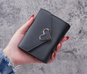 heart shaped wallet yaounde black