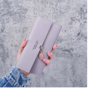 grey wallet with zipper, wallets in Yaounde